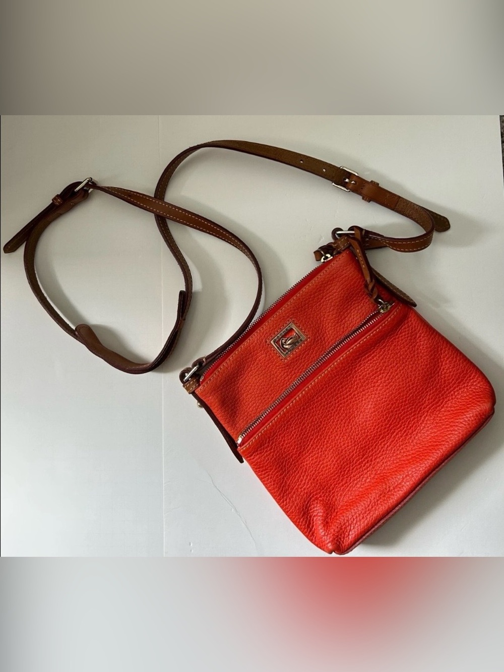 VTG Y2k Dooney & Bourke LeatherPebble Grain Crossbody Messenger Bag Purse Coral